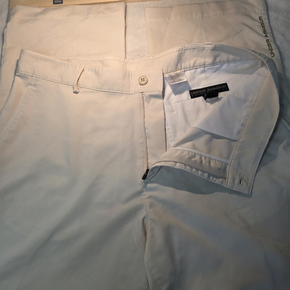 Under Armour Mens‎ 36x30 Performance Golf Pants Mens Beige Cream Wicking Tech - Picture 11 of 13